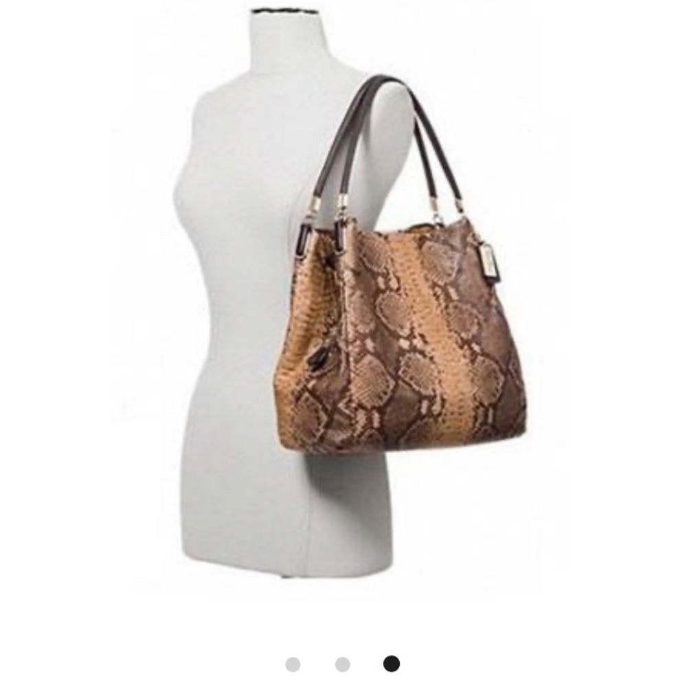 Coach Phoebe Shoulder Bag